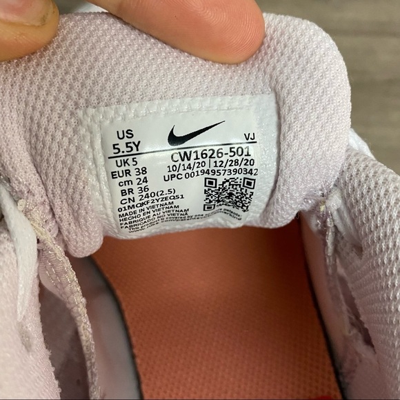 Nike | Air Max Bolt Sneakers Violet Pink/ White Size 7 NEW - Picture 7 of 10